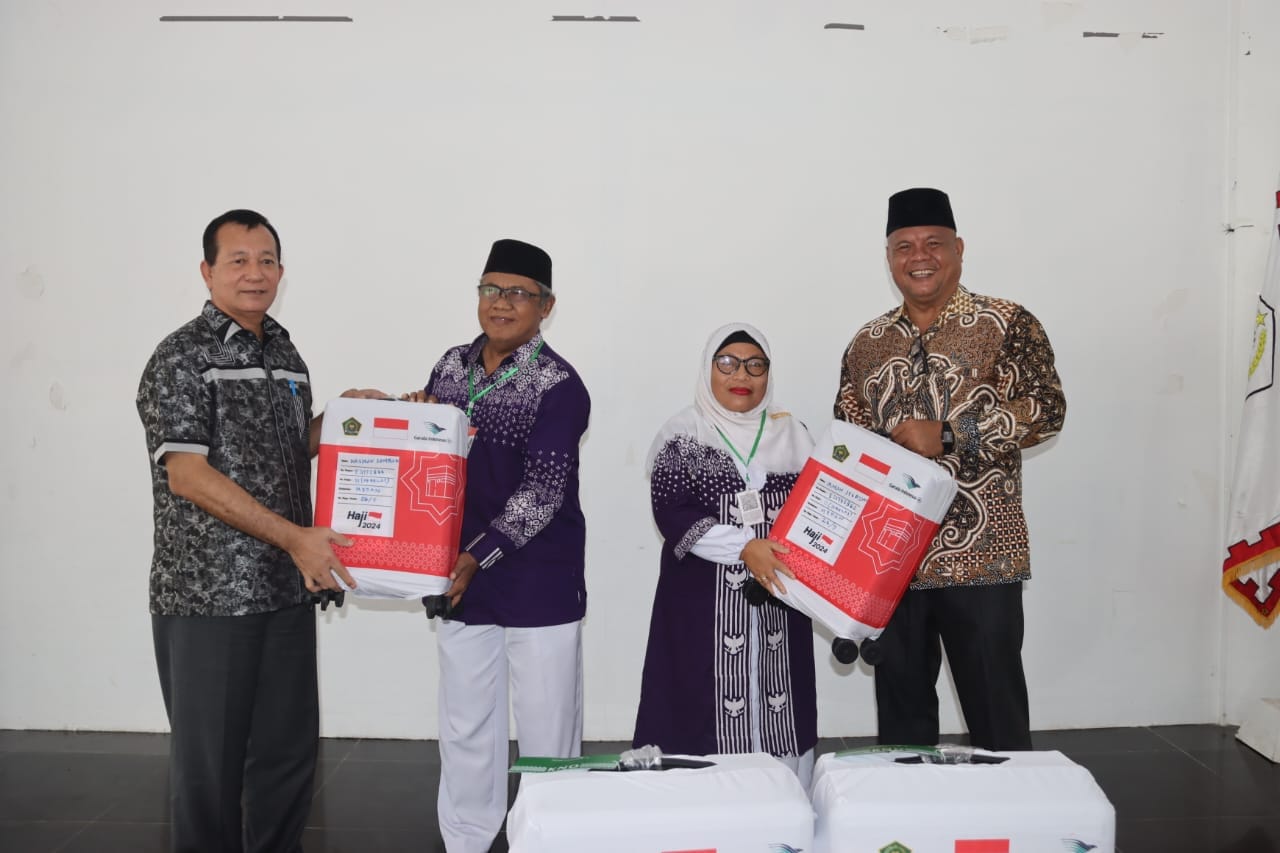 PEMERINTAH KABUPATEN NIAS UTARA LAKSANAKAN PELEPASAN DAN PEMBERANGKATAN SECARA RESMI CALON JEMAAH HAJI DAN KONTINGEN MTQ Ke-39 TINGKAT PROVINSI SUMATERA UTARA