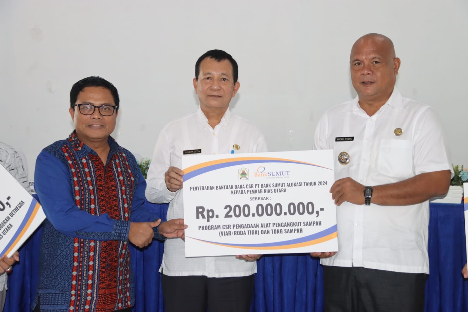 KUNJUNGAN DIREKTUR UTAMA PT. BANK SUMUT BESERTA ROMBONGAN DI KABUPATEN NIAS UTARA