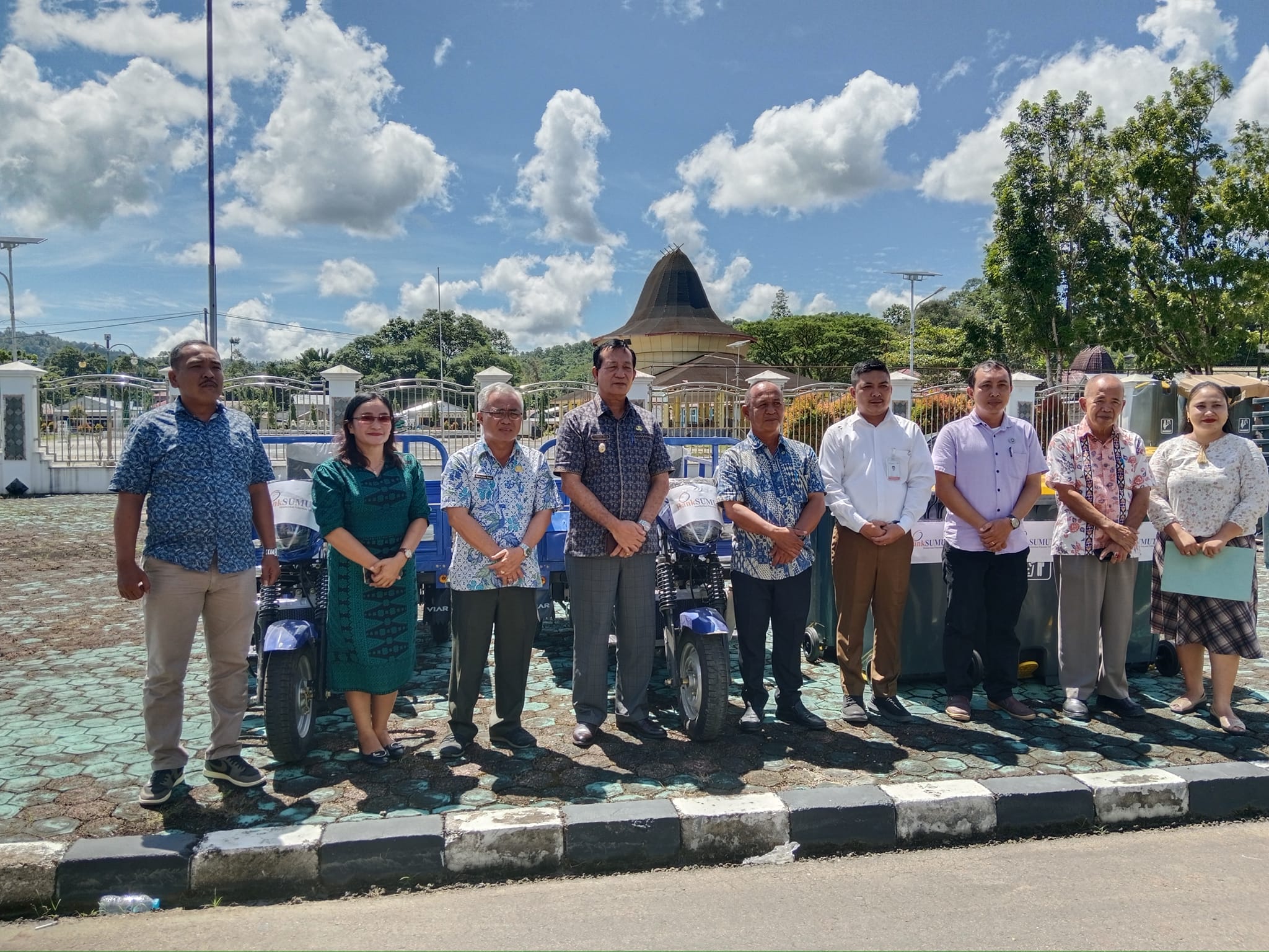 PENYERAHAN CSR BANK SUMUT KEPADA PEMERINTAH KABUPATEN NIAS UTARA